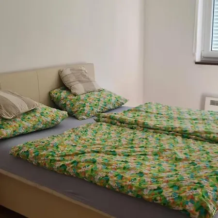 Διαμέρισμα Remca W/ Private Yard + Parking Karigador
